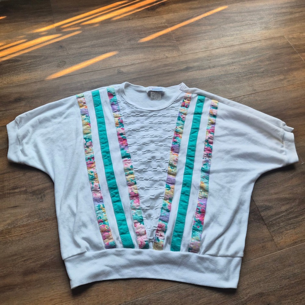 Vintage Land n Sea Petites White Sweatshirt Floral Teal Stripes Medium USA Made